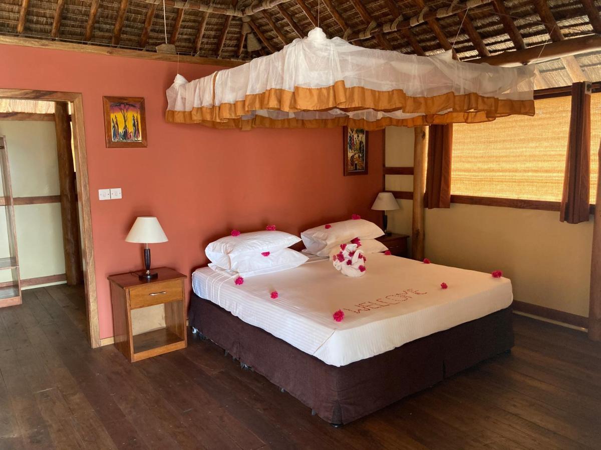 Barry'S Beach Resort Mkwaja Exterior photo