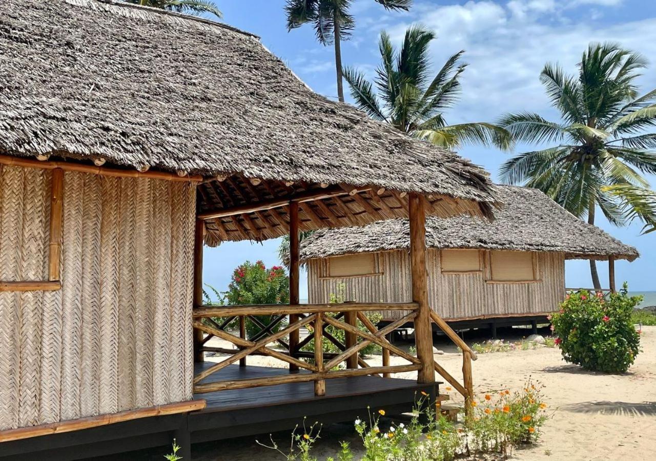 Barry'S Beach Resort Mkwaja Exterior photo