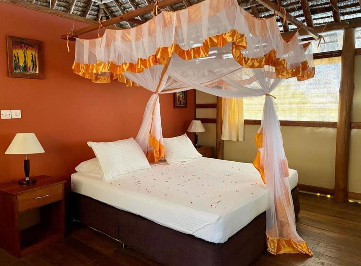 Barry'S Beach Resort Mkwaja Exterior photo