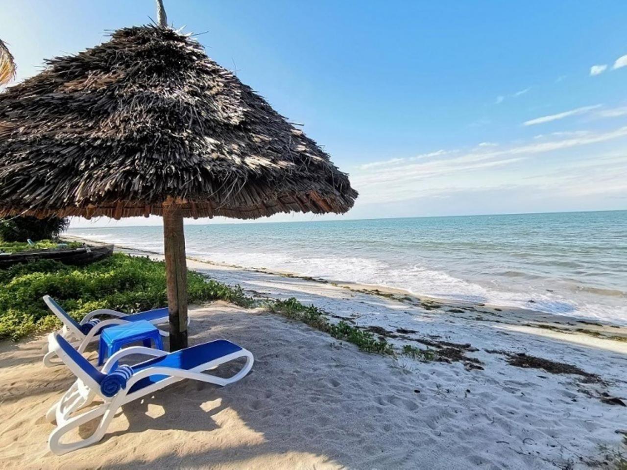 Barry'S Beach Resort Mkwaja Exterior photo