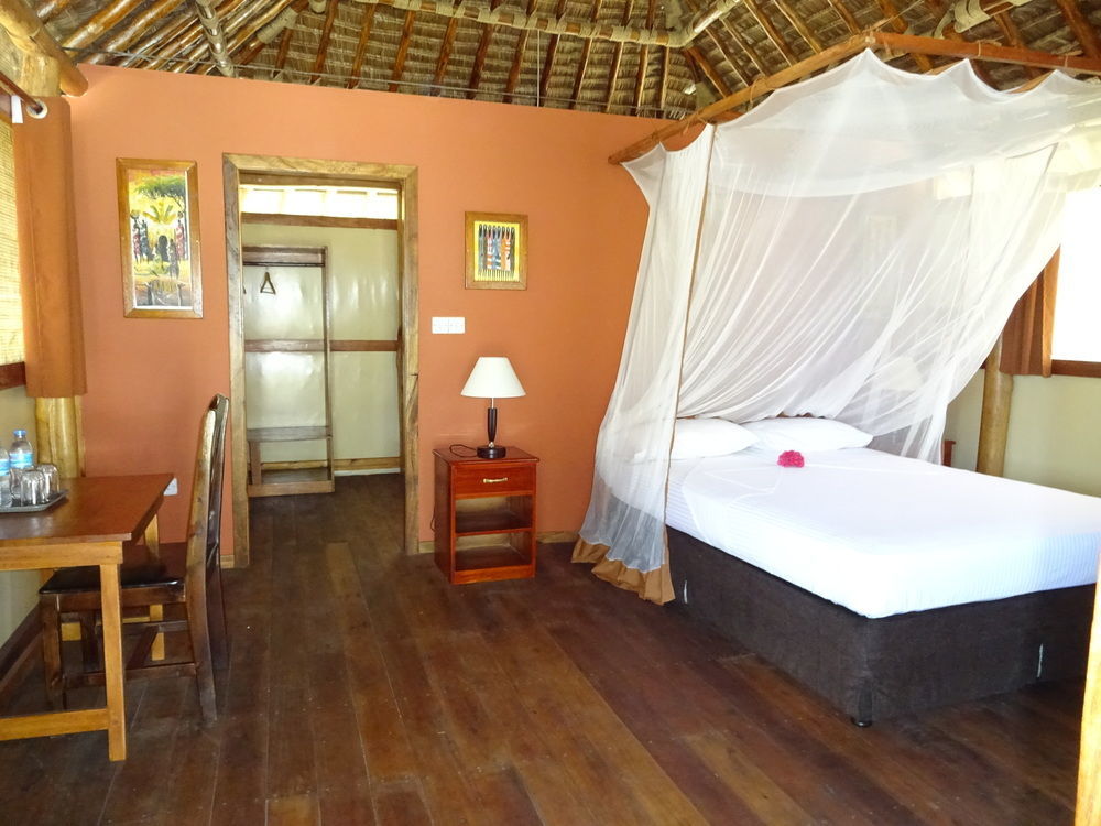 Barry'S Beach Resort Mkwaja Exterior photo
