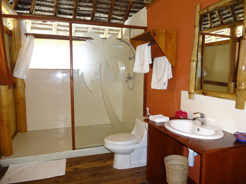 Barry'S Beach Resort Mkwaja Exterior photo